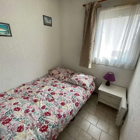 2 Au Coeur De La Station Balneaire, De Sable *